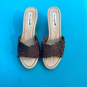 American Eagle Brown Ruffle Wedge Sandals, Size 7